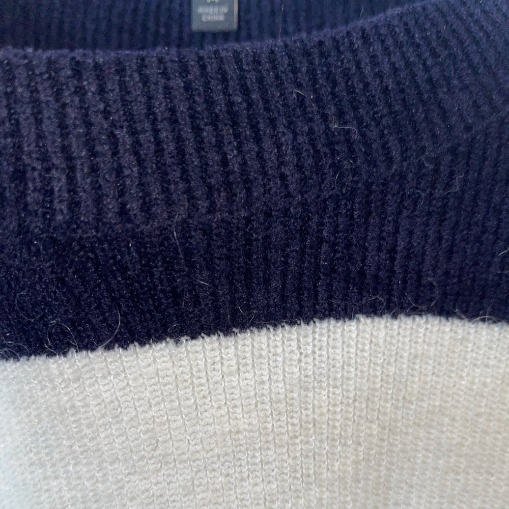 Banana‎ Republic Mohair Wool Chenille Blend Navy White Striped Sweater - Picture 8 of 8